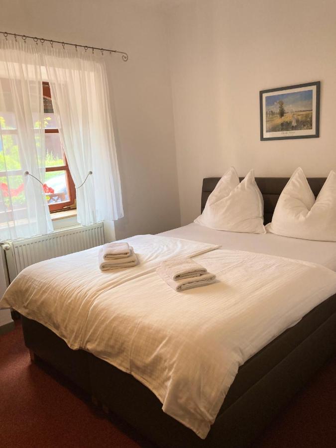 Guesthouse Mikulas Mikulov - Free Parking In The City Center Екстер'єр фото