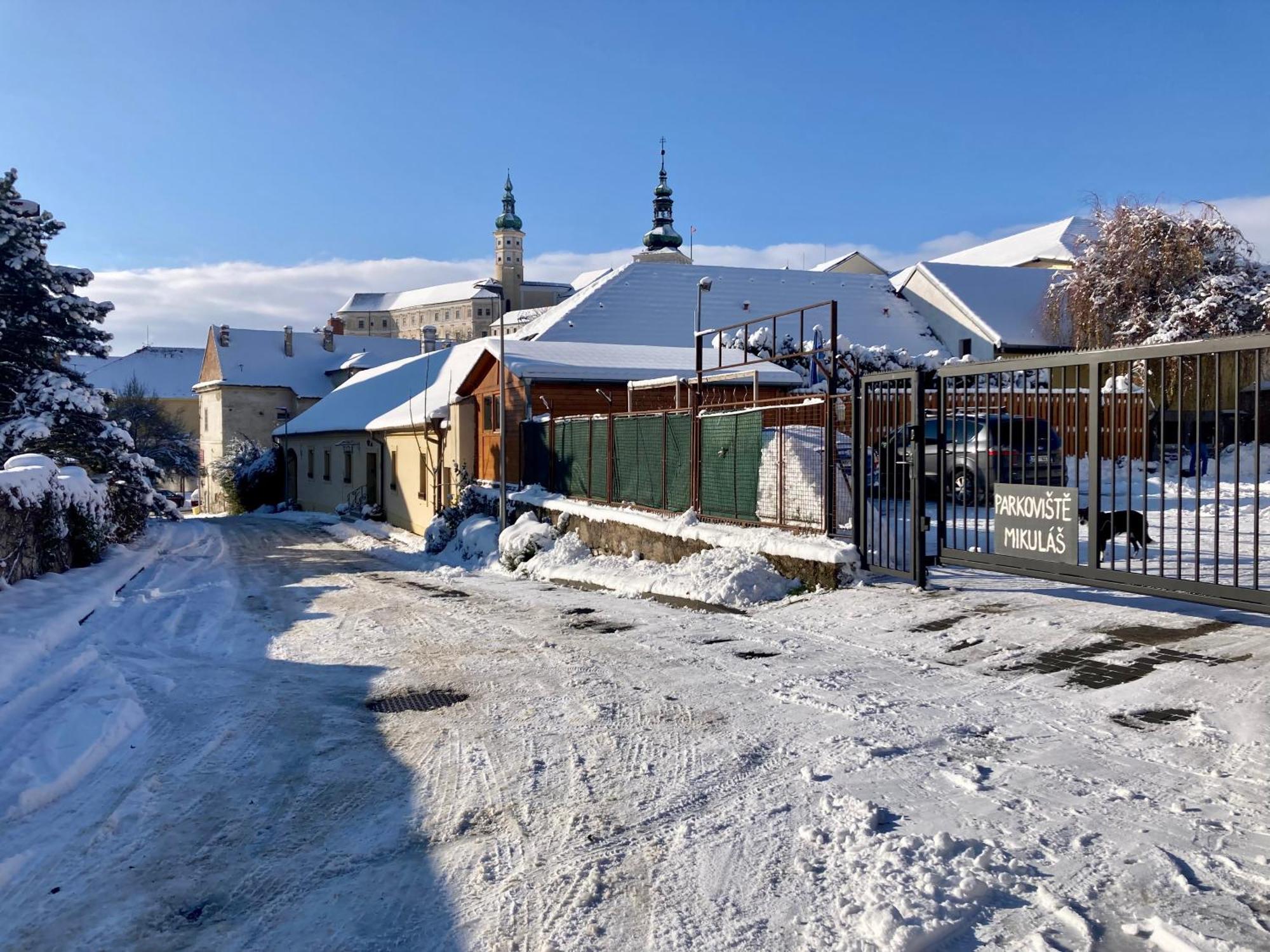 Guesthouse Mikulas Mikulov - Free Parking In The City Center Екстер'єр фото