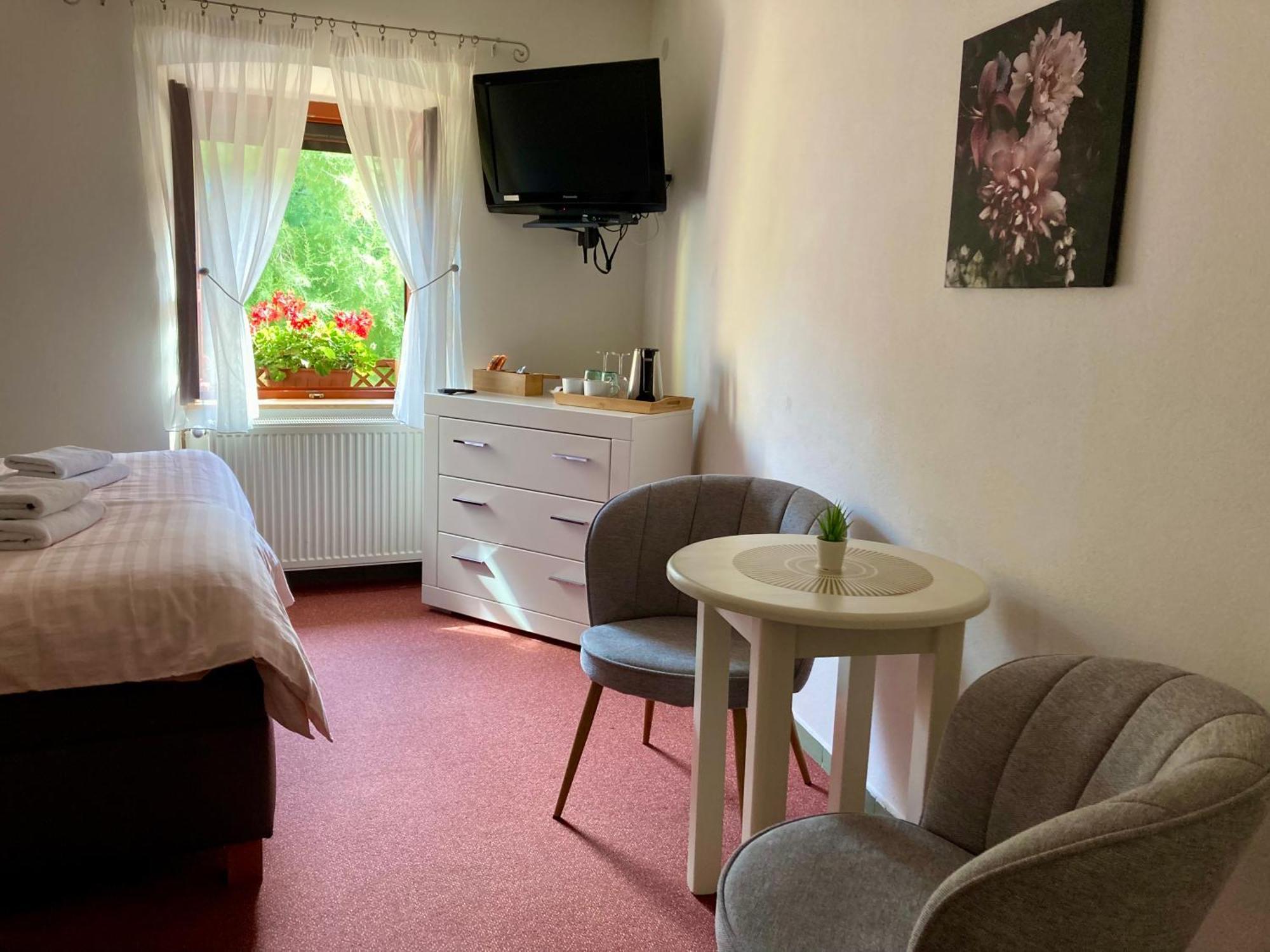 Guesthouse Mikulas Mikulov - Free Parking In The City Center Екстер'єр фото
